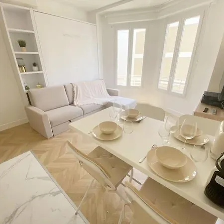 Apartmán 2p Idealement Place Les Pins Juan-les-Pins